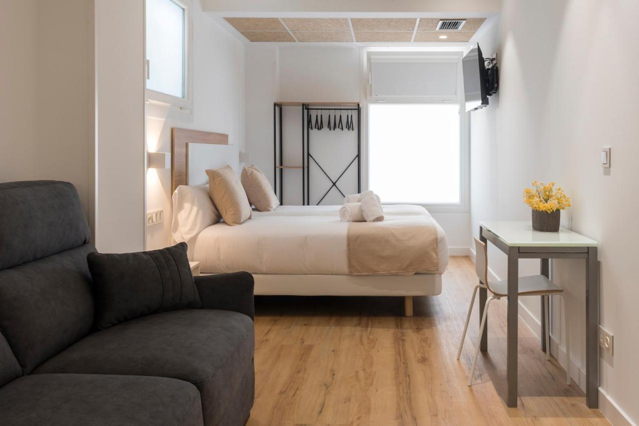 Elegant Rooms Lasarte מראה חיצוני תמונה